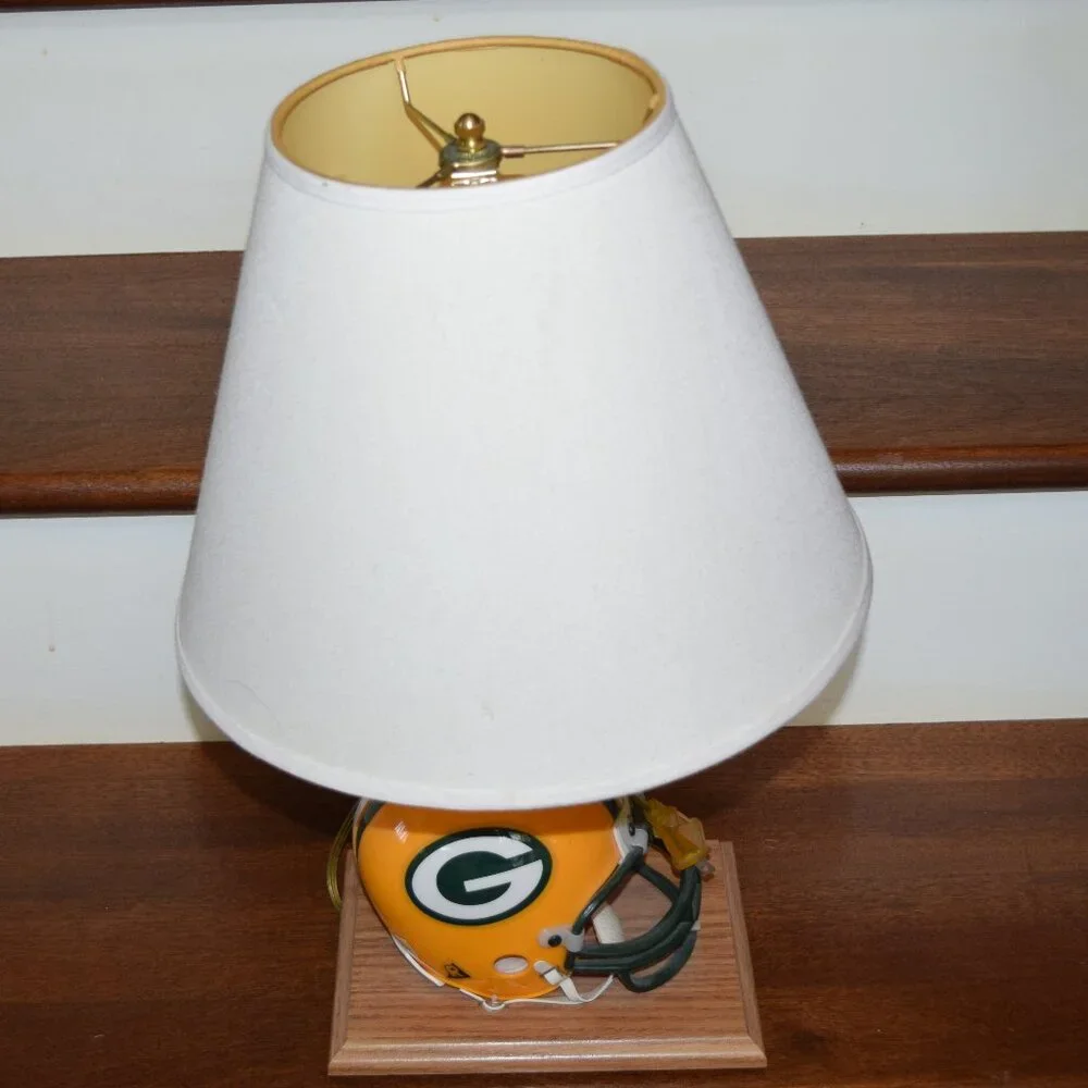 Original Riddell Green Bay Packers Football Helmet Lamp + shade 90s Y2K NFL